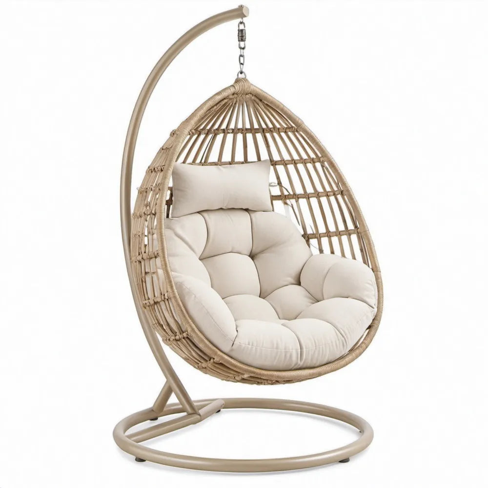 Beige hangstoel met standaard en crèmekleurige kussens, 95 x 95 x 195 cm